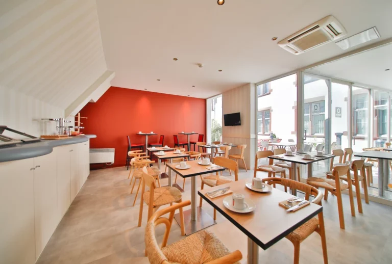 Salle du petit-déjeuner - Adagio Strasbourg Place Kléber